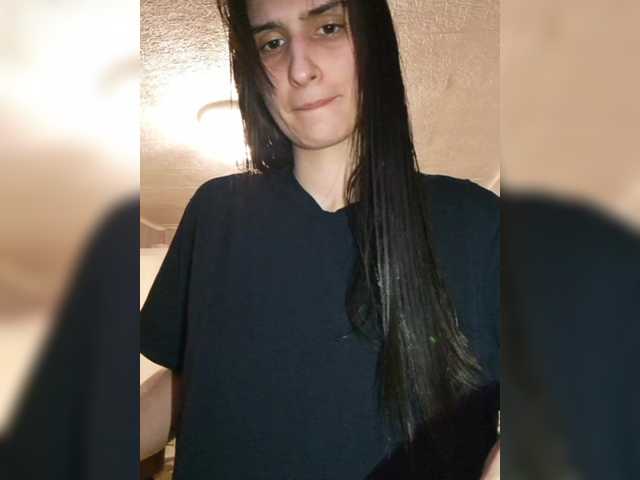 Скриншоты трансляции ConnieSmile