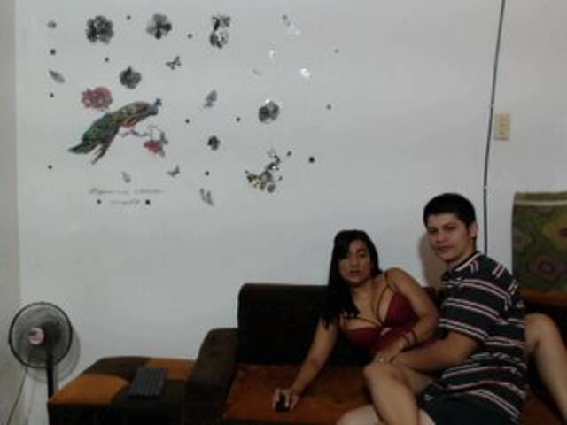 Скриншоты трансляции COUPLESGAME