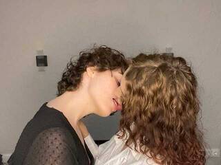 Эротический видеочат couplesilkk