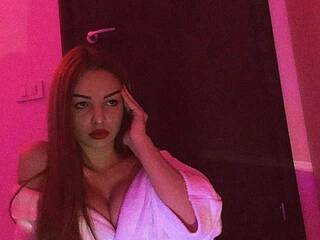 Эротический видеочат crazyt33n