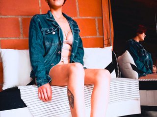 Эротический видеочат CrystalStarX