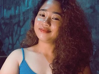 Эротический видеочат curly-cute