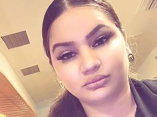 Эротический видеочат Curvy-Delight