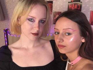 Эротический видеочат CuteAura