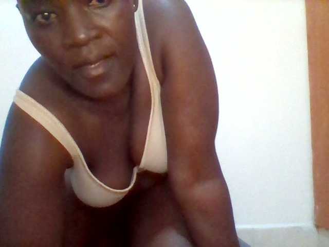 Скриншоты трансляции Cuteblacksexyass