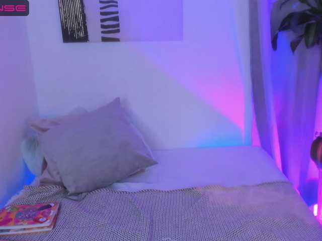 Скриншоты трансляции Cuteeeva18