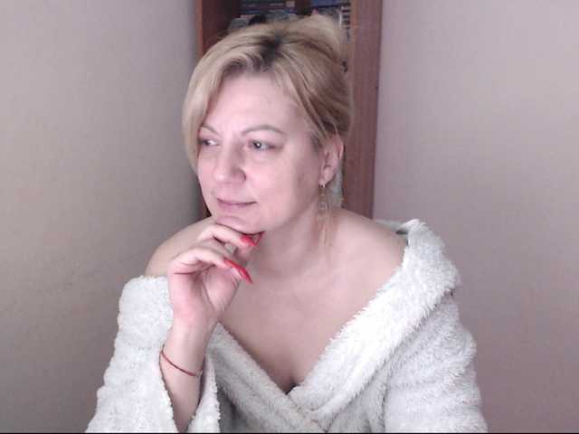 Скриншоты трансляции BeautyMilf