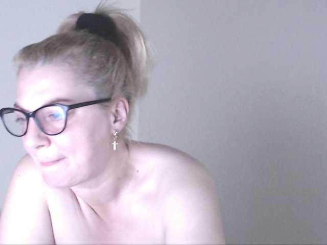 Скриншоты трансляции BeautyMilf
