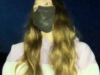 Эротический видеочат cutemilana_sexwife
