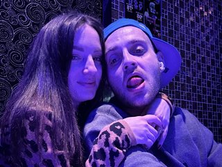 Эротический видеочат DaddyNdSlut