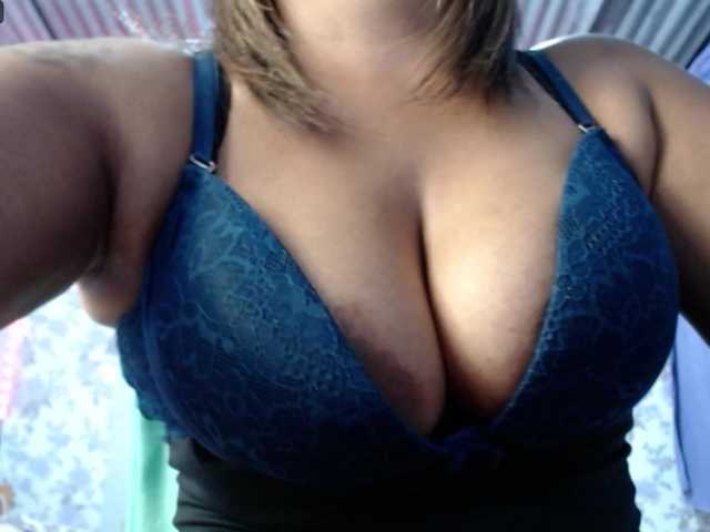 Фотографии Dahian-Diamod hey♥ come to play♥ hru? #milf #ebony #mommy #latina #mature♥♥♥