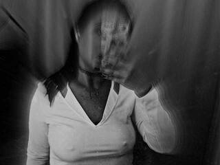 Эротический видеочат Daisy-Chilli