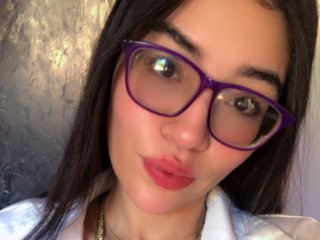 Эротический видеочат DakotaMoretti