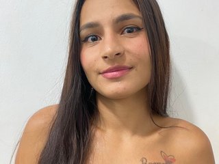 Эротический видеочат Daniah-