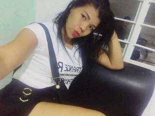 Эротический видеочат Daniela-sex1