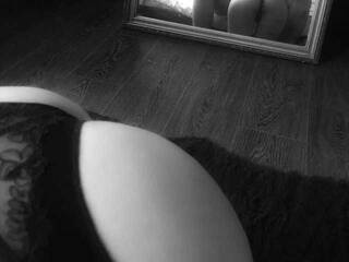 Эротический видеочат DanikLev3001