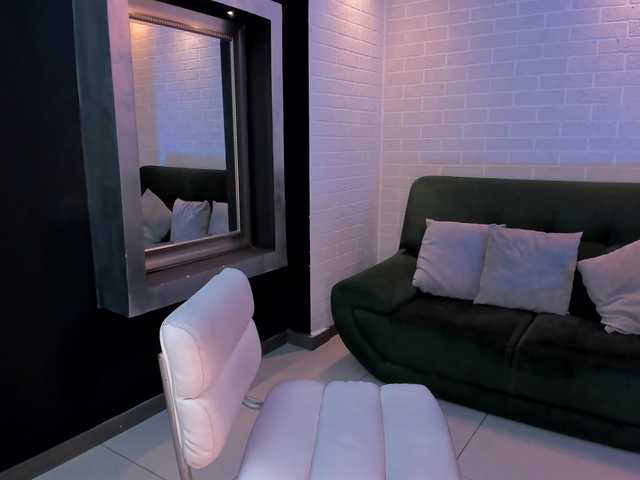 Скриншоты трансляции DannaLust