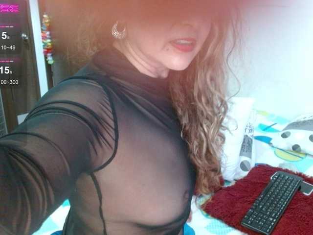 Фотографии DannyXXXmom Hola chicos me gustan los hombres divertidos y con buen sentido del humor, donde pueda conectar y poder pasar un momento espectacular juntos.. sin tantas preguntas y mas accionHello guys, I like funny men with a good sense of humor,