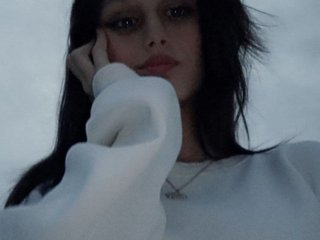 Эротический видеочат DarknessQueen