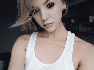 Эротический видеочат DASHII