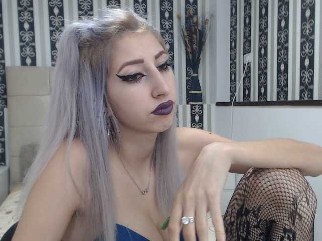 Скриншоты трансляции DayshaDebora