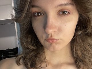 Эротический видеочат DebiHenks