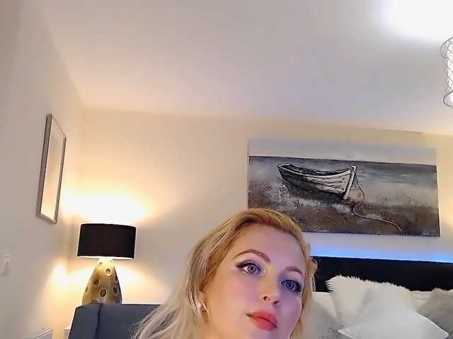 Скриншоты трансляции DeliciousAlba