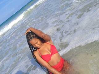 Эротический видеочат DeliciousDollDaisy