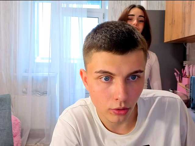 Скриншоты трансляции DenisSofia
