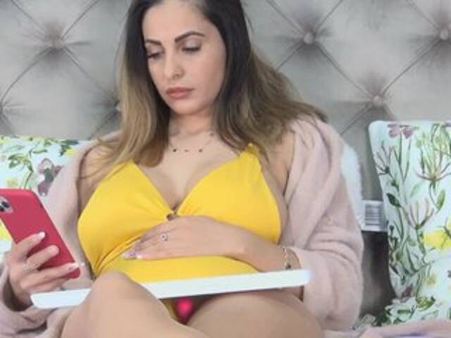 Скриншоты трансляции DenniseCane