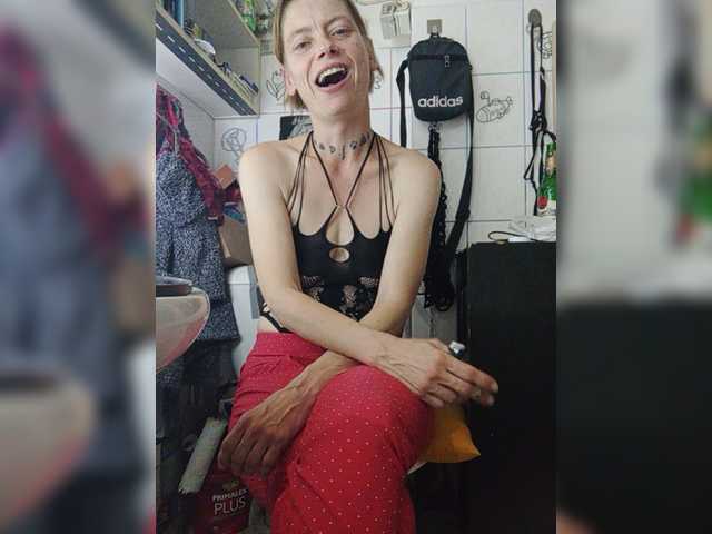 Скриншоты трансляции SexyMilfMom4VOYERS