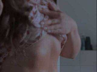 Эротический видеочат Dilarry