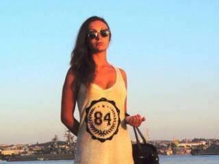 Эротический видеочат dinaenjoy