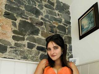 Эротический видеочат DInaraXRose