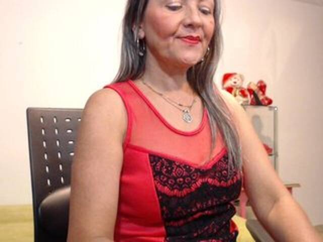 Скриншоты трансляции SquirtNstyGrl