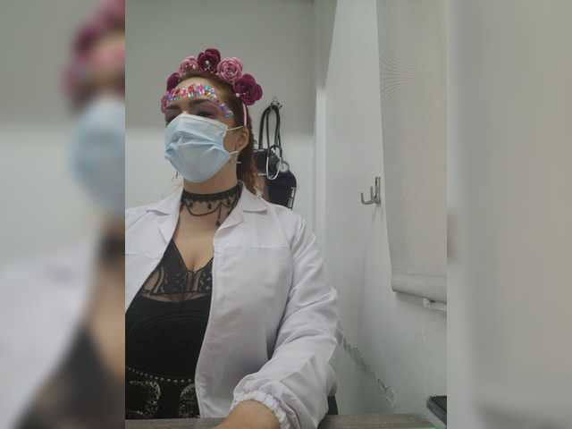 Фотографии Doctora-Danna Working us Doctor... BETWEEN PATIENTS we can do all my menu...write me pm what would u like to see... fuck us hard¡¡¡¡