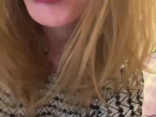 Эротический видеочат Dollye