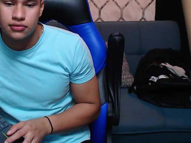 Скриншоты трансляции DomAndRose