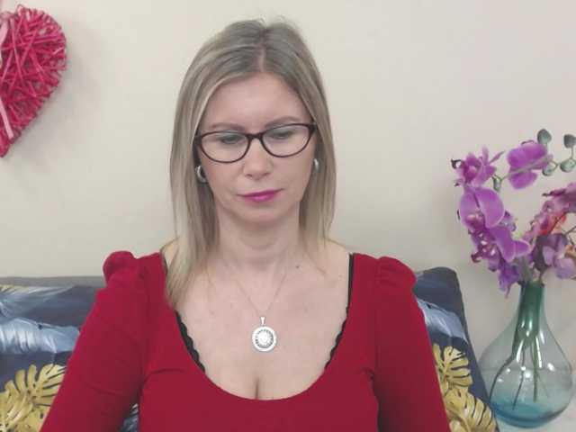 Скриншоты трансляции DoreenKiss