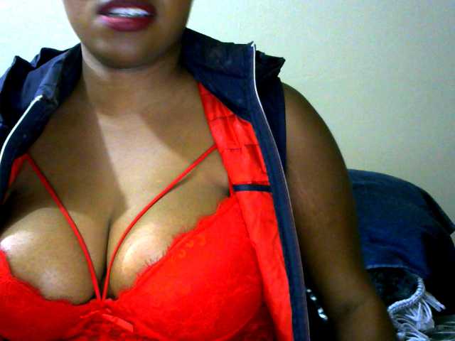 Скриншоты трансляции EbonyBooty