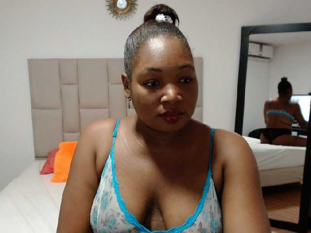 Фотографии EbonyCamille I wanna be full naked for youou! 199, we are 142 tokens closer!