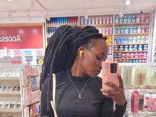 Эротический видеочат Ebonycutelyn