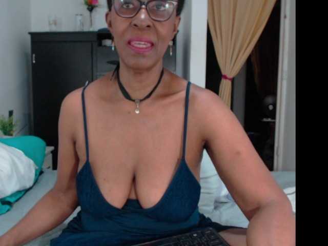 Скриншоты трансляции ebonymilf