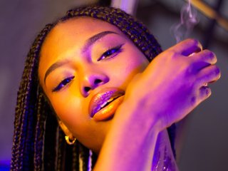 Эротический видеочат Ebonymore06