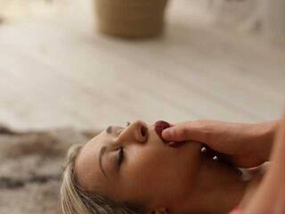 Эротический видеочат 69PureBuzz