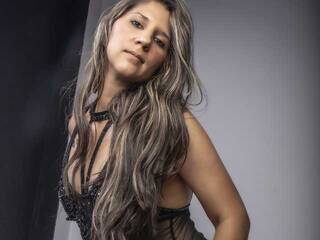 Эротический видеочат Eiimyy-