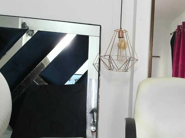 Скриншоты трансляции eimy-valentin