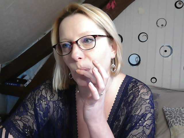 Скриншоты трансляции EleannaRose