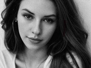 Эротический видеочат ElegantLadyMia