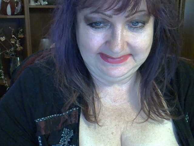 Скриншоты трансляции ElenaZed